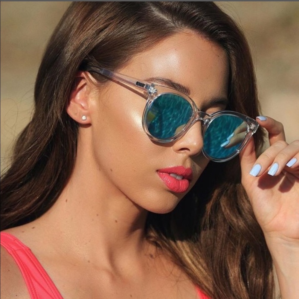 Quay Clear Frame ‘Like Wow’ Sunglasses